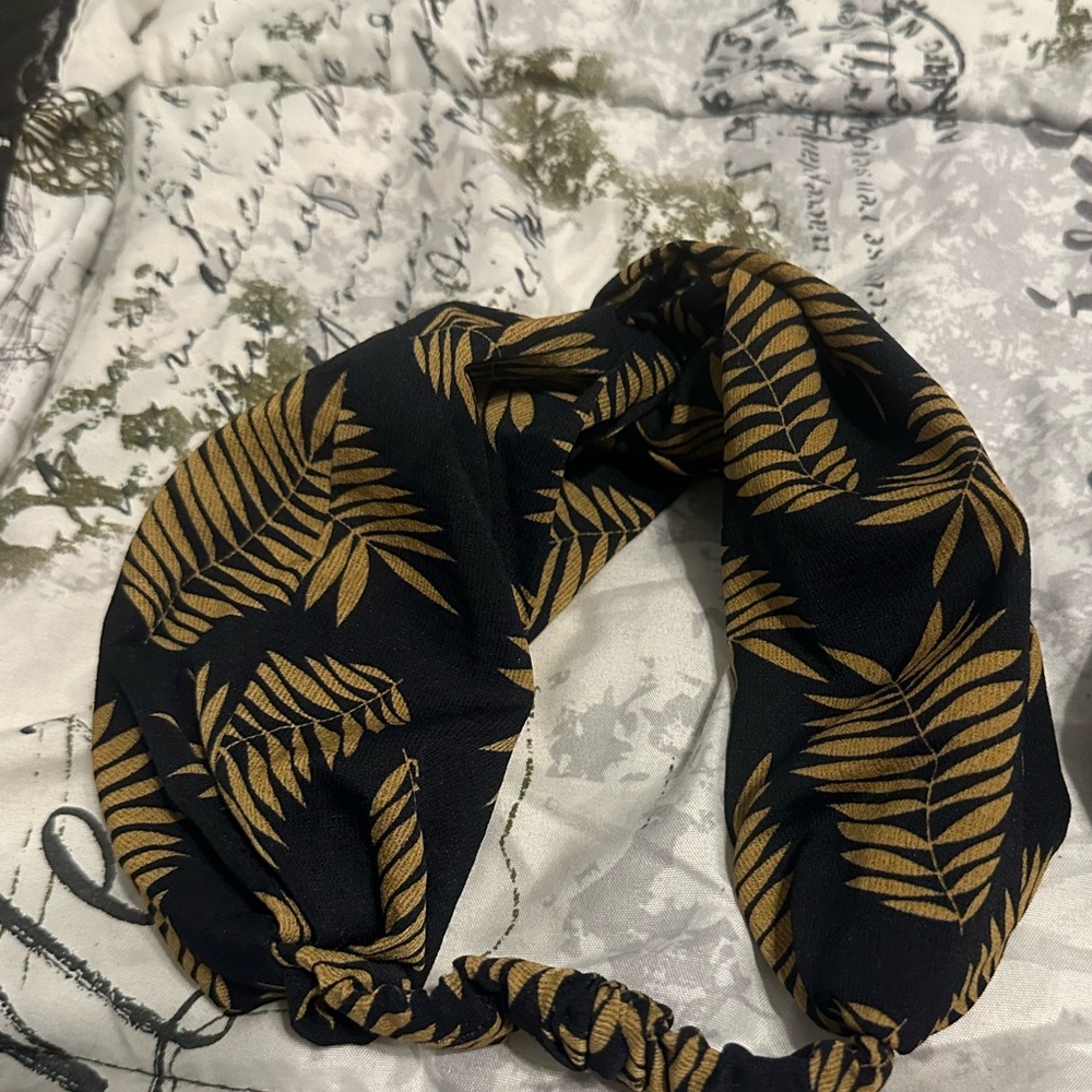 Hair accessories - Picture 12 of 14